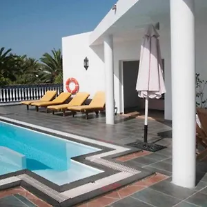  Villa Del Mar Vina Y Cabrera Spain