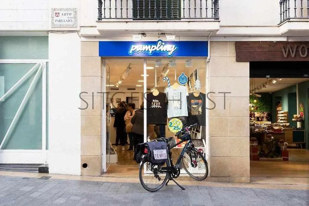 Sitges Central En El Corazon De Sitges contacts